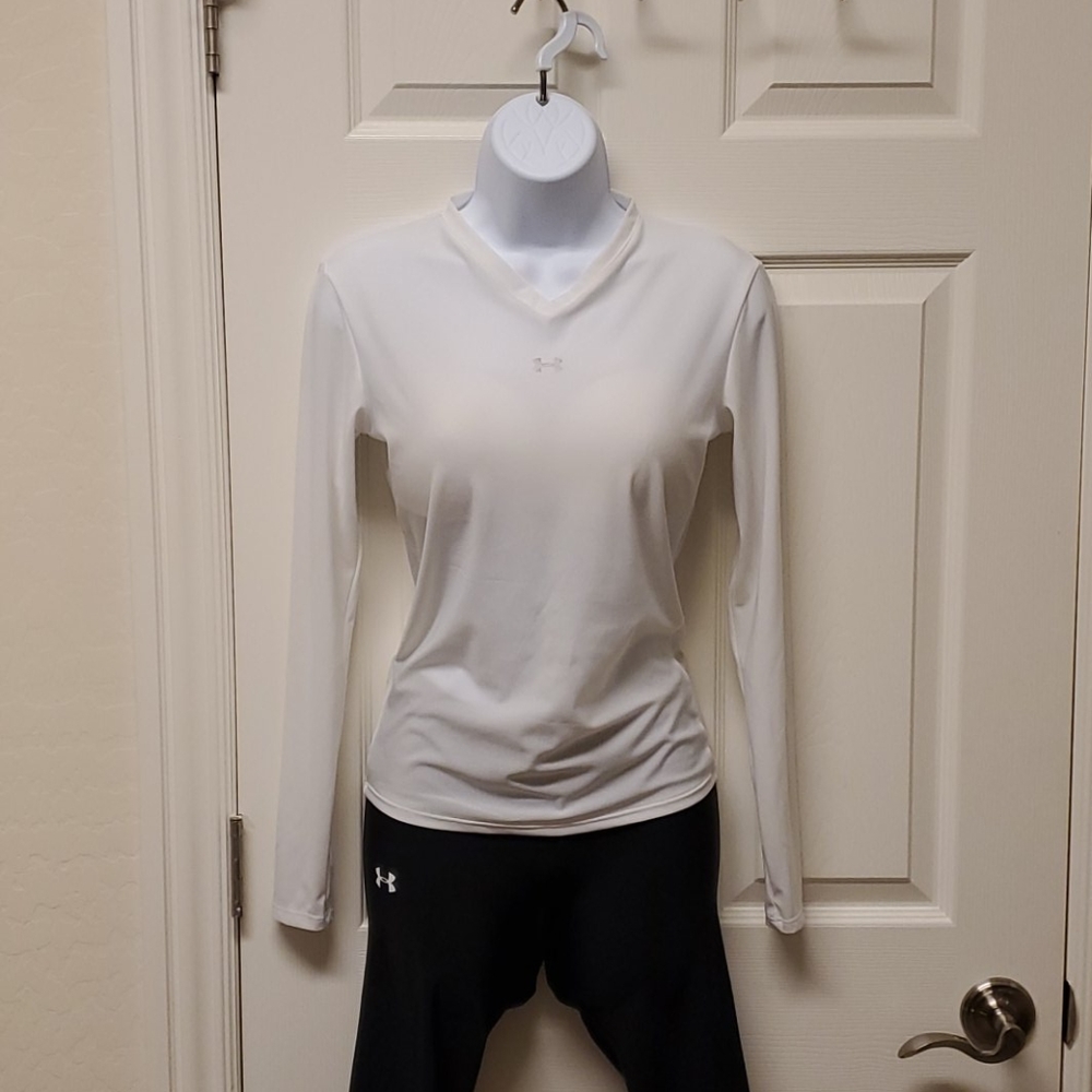 Underarmor Shirt, Shorts and Capris